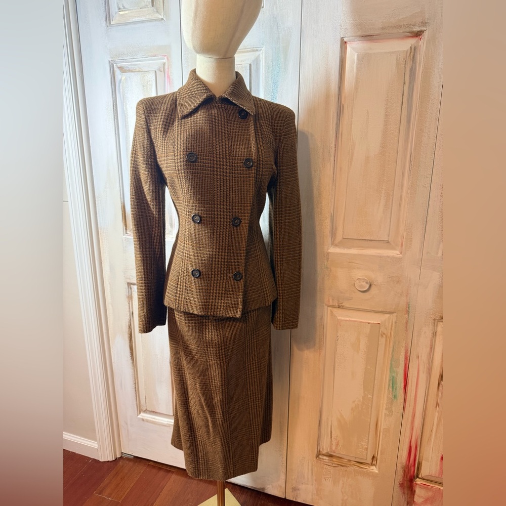 Retro MaxMara Tan Houndstooth Blazer Suit Set
